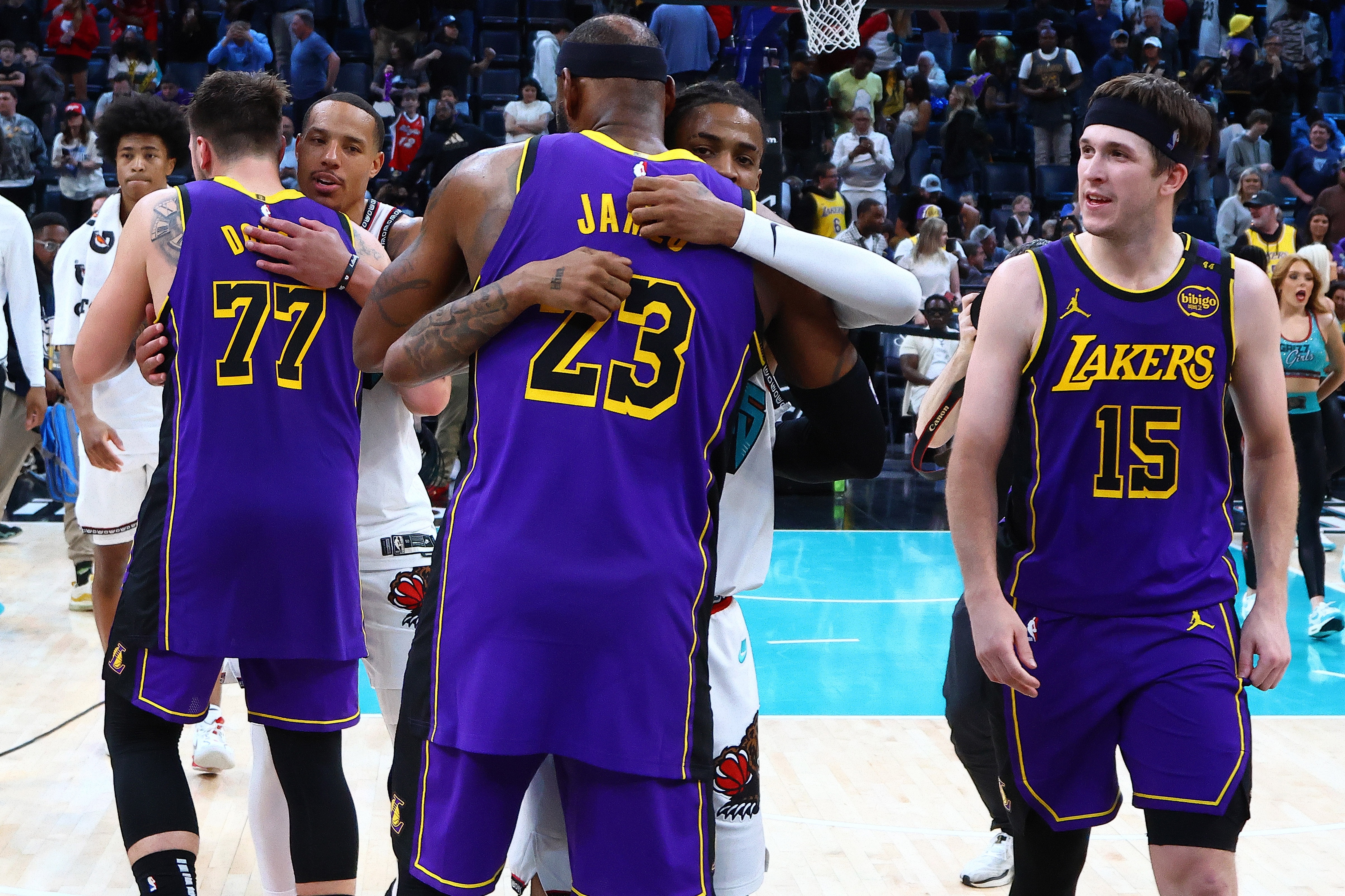 NBA常规赛赛后再迎强敌，俄克拉荷马雷霆手感冰凉，主帅态度：管理层满意，团队化学反应显著的简单介绍