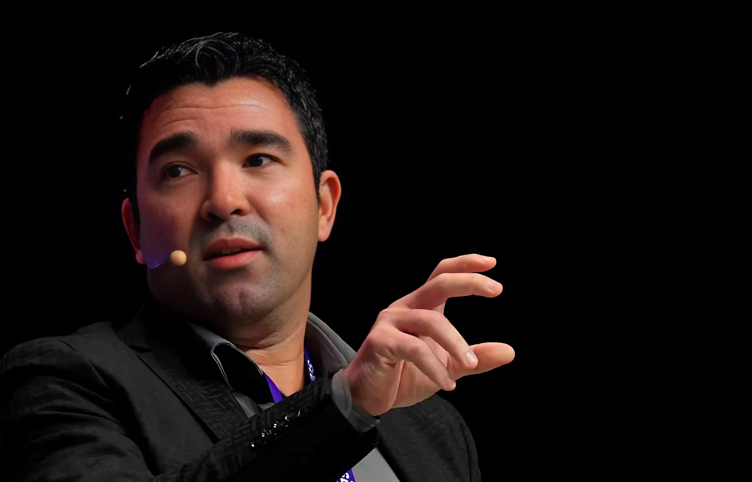 转折点巴塞罗那回应争议；NBA季后赛转会期攻防权衡；话题不断；资深球员宣示担当的简单介绍